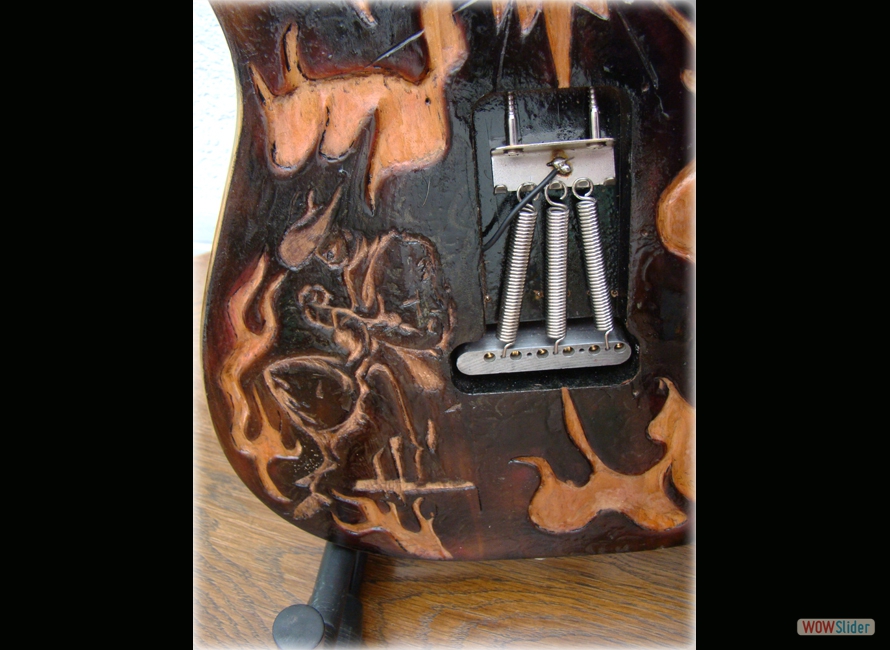 Guitar 4  (Verkocht/Verkauft/Sold)